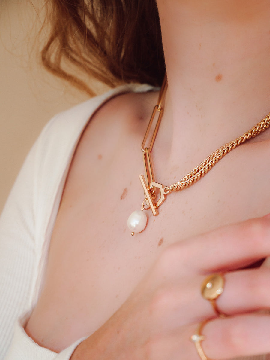 'La Perla' Pearl Hexagon Necklace